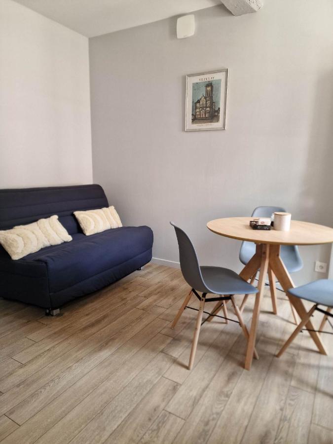 Appartement Au Coeur De Vezelay - Galerie 10 Exterior foto